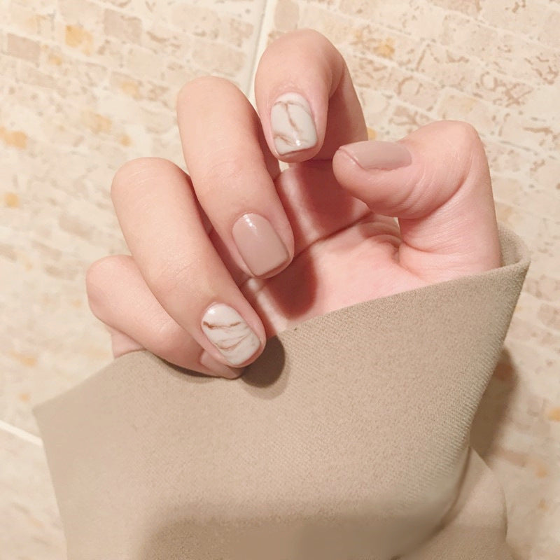 Light khaki smudge false nails Light khaki smudge false nails
